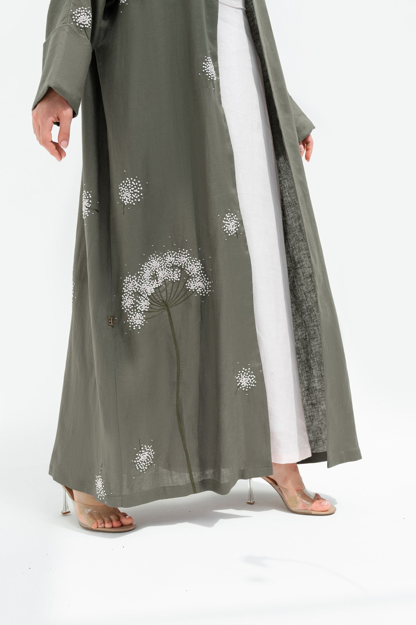 Dandelion Breeze Abaya